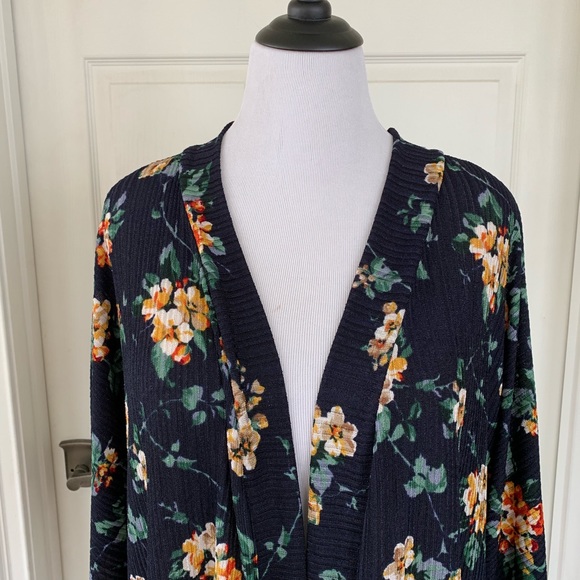 Sheer Ribbed Kimono - Picture 4 of 7